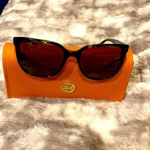 Tory Burch sun glasses polarized